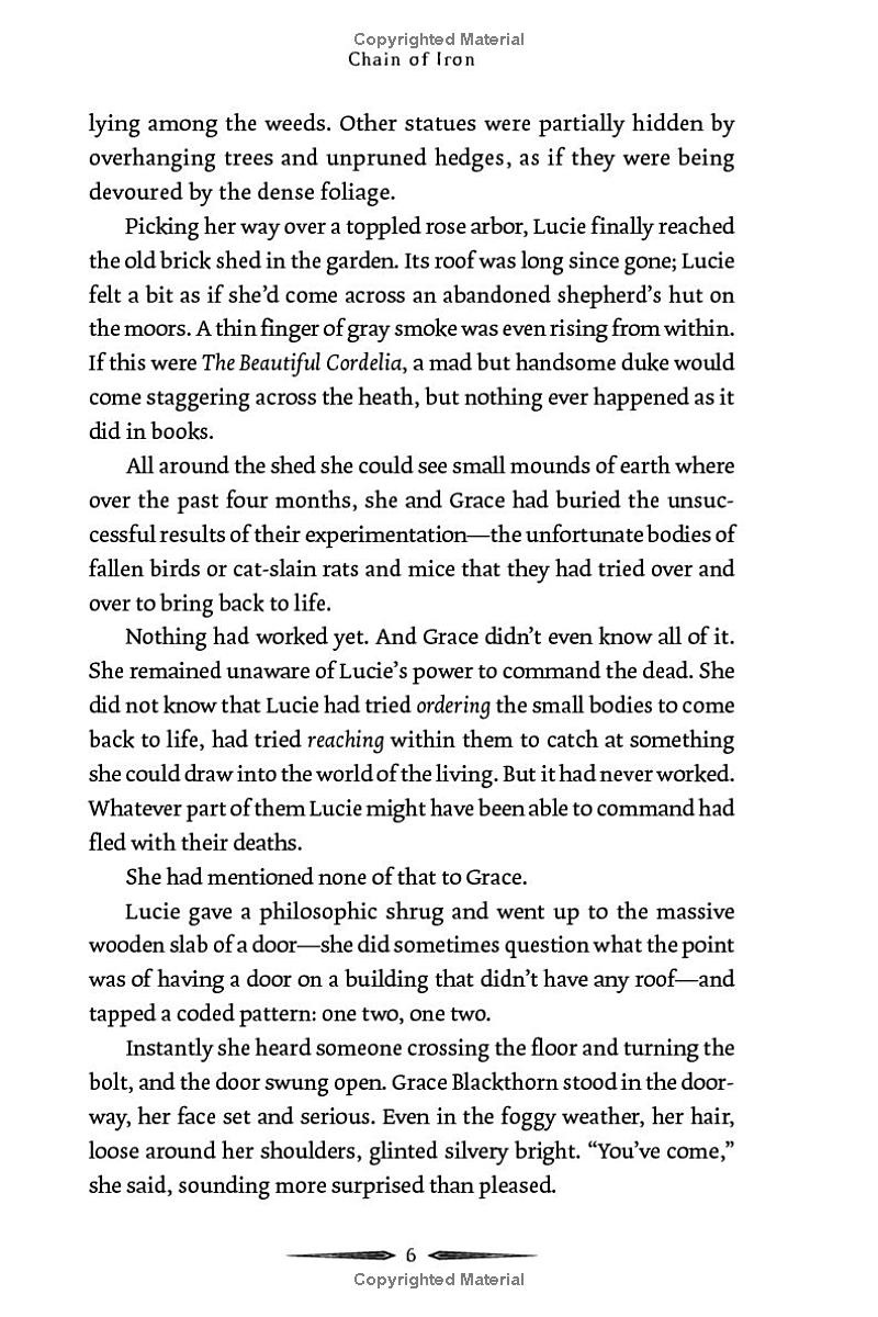 Bộ The Last Hours - Book 2 - Chain Of Iron - Ảnh 8
