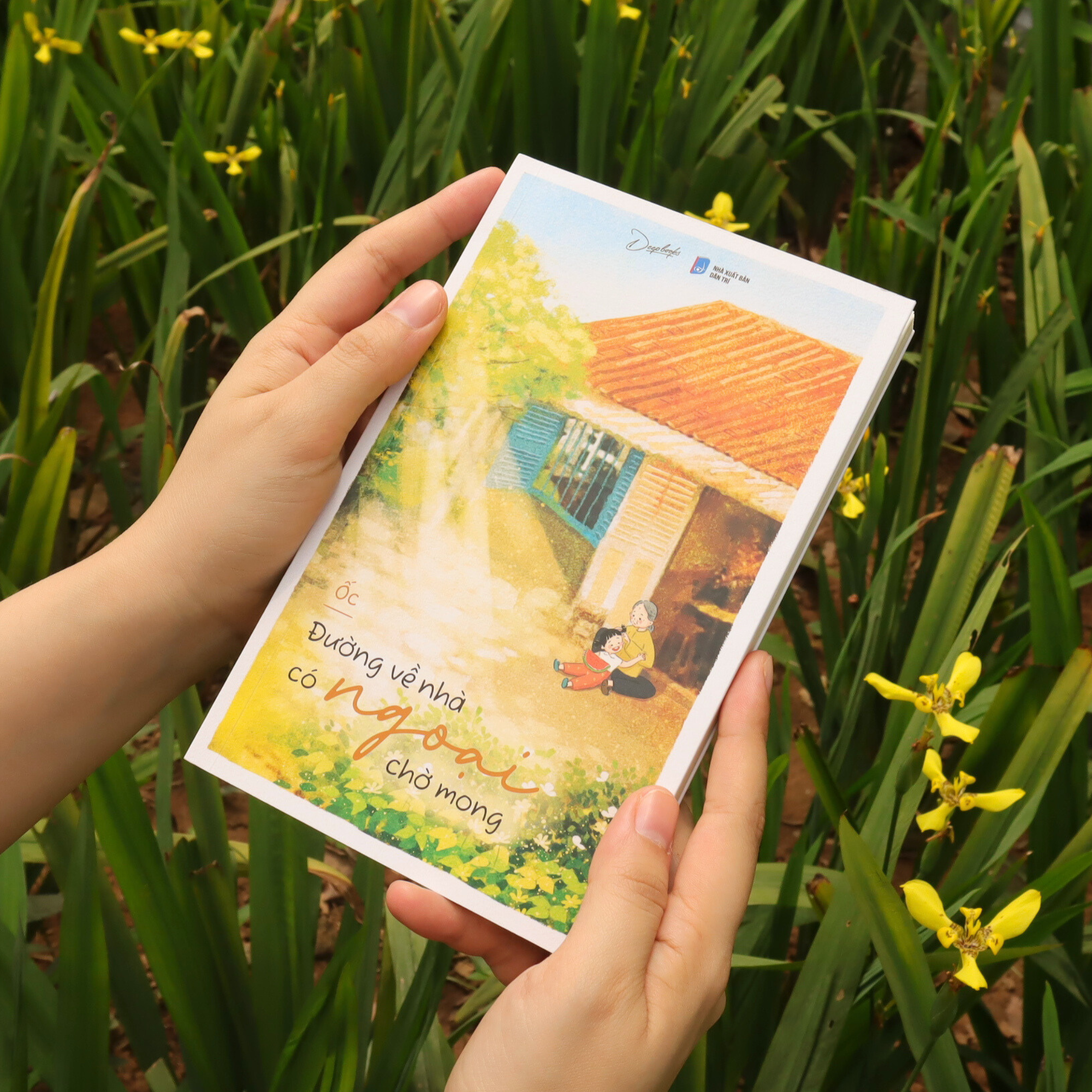 đường về nhà có ngoại chờ mong - tặng kèm bookmark - Ảnh 5