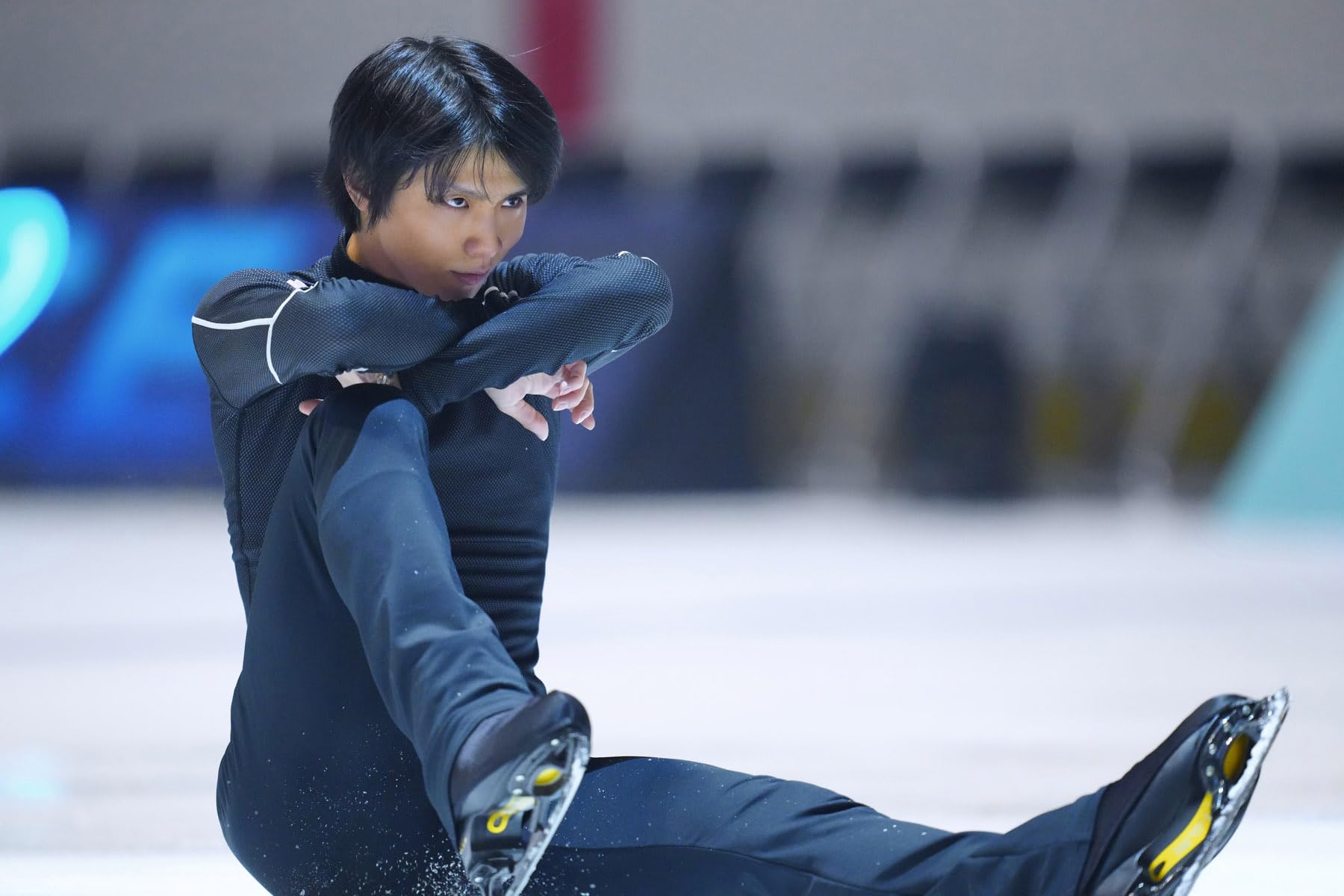 y羽生結弦写真集 - yuzuru hanyu photobook: y - Ảnh 5